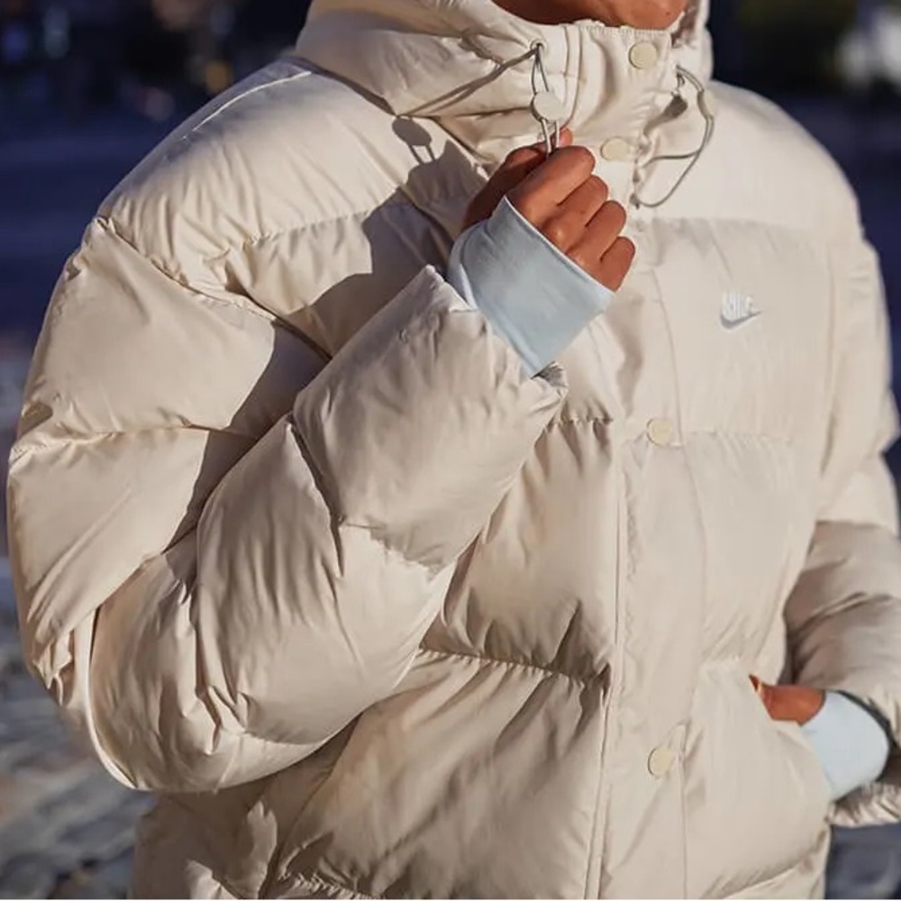 NWOT Nike Women’s Therma-Fit Puffer